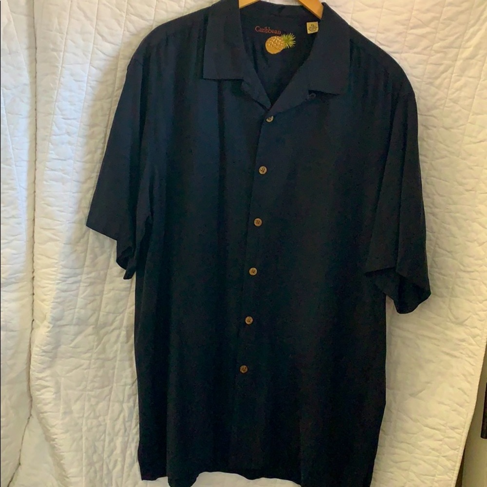 Mens XL lightweight Hawaiian Shirt